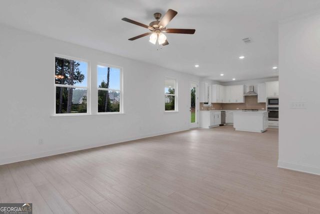 408 Red Wood Lane, Hoschton, GA 30548