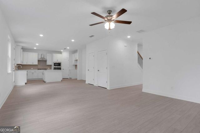 408 Red Wood Lane, Hoschton, GA 30548