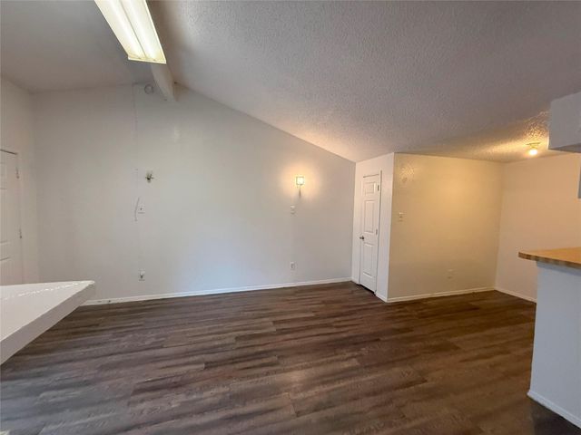 7152 Fair Oaks Avenue 2166, Dallas, TX 75231