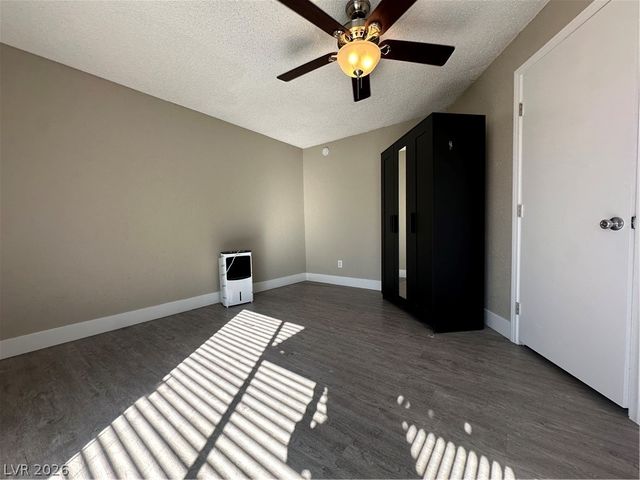 1467 Hialeah Drive D, Las Vegas, NV 89119