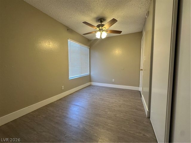 1467 Hialeah Drive D, Las Vegas, NV 89119