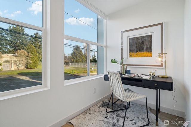 7207 12th Avenue NE, Seattle, WA 98115