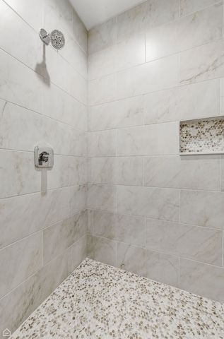 2832 W Wilcox Street, Chicago, IL 60612