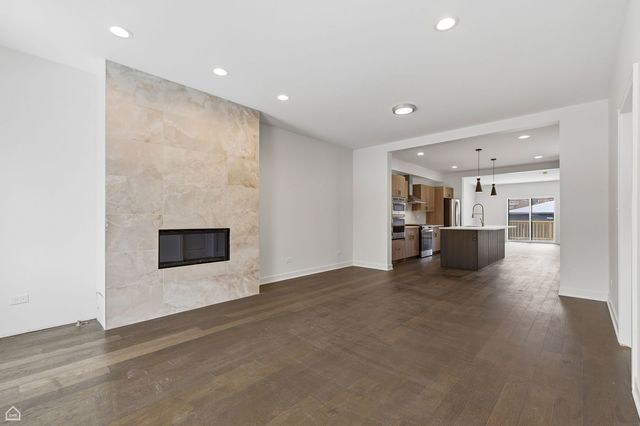 2832 W Wilcox Street, Chicago, IL 60612