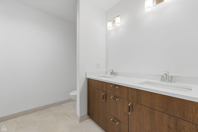 2832 W Wilcox Street, Chicago, IL 60612