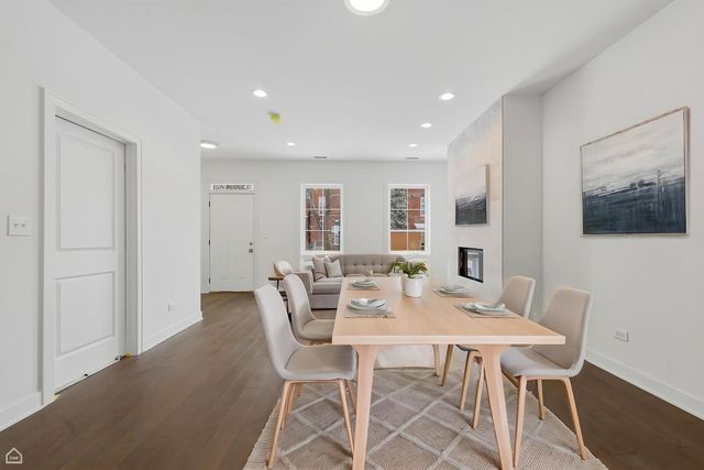 2832 W Wilcox Street, Chicago, IL 60612