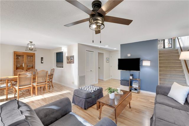 103 Harbor Lights Drive, Salem, SC 29676