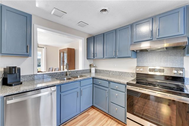 103 Harbor Lights Drive, Salem, SC 29676