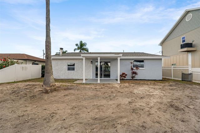 13804 VICTOR AVENUE, Hudson, FL 34667