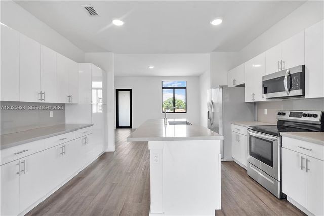 440 E 16th St 436, Hialeah, FL 33010