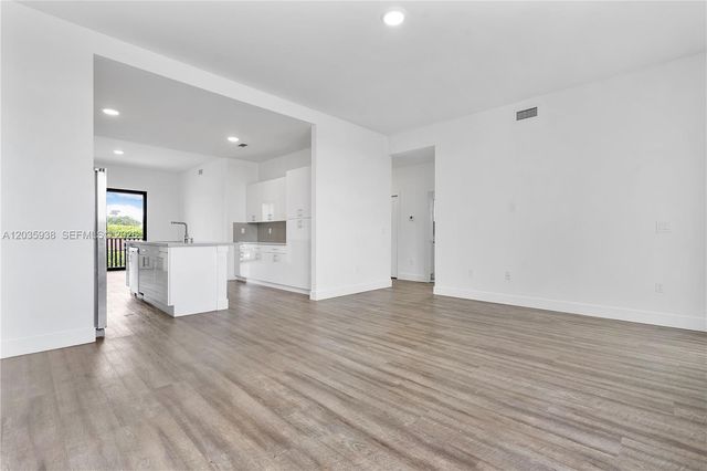 440 E 16th St 436, Hialeah, FL 33010