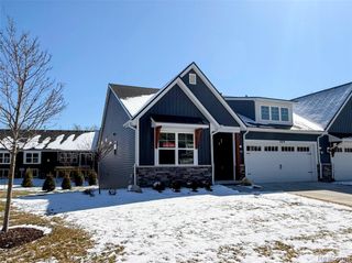269 Canyon Creek Court 51, Howell, MI 48843