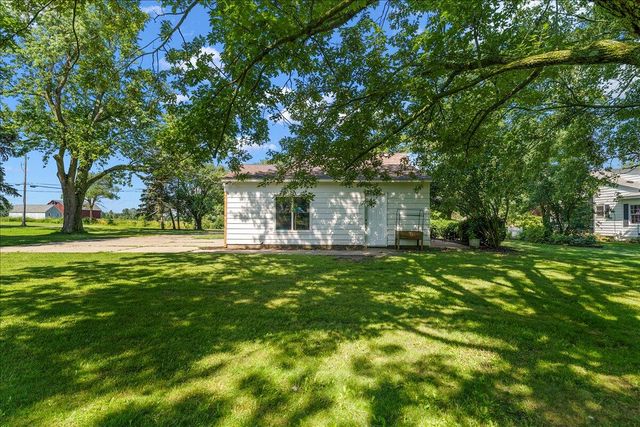 1025 Graafschap Road, Holland City, MI 49423