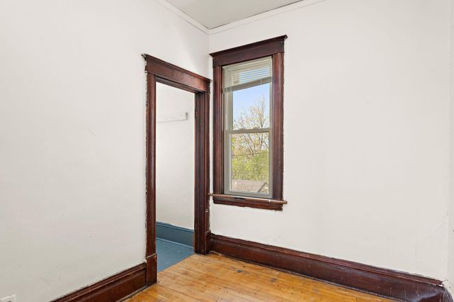 2703 Humboldt Avenue N, Minneapolis, MN 55411