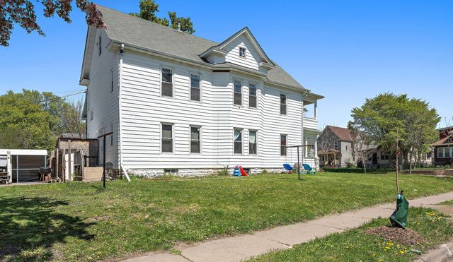 2703 Humboldt Avenue N, Minneapolis, MN 55411