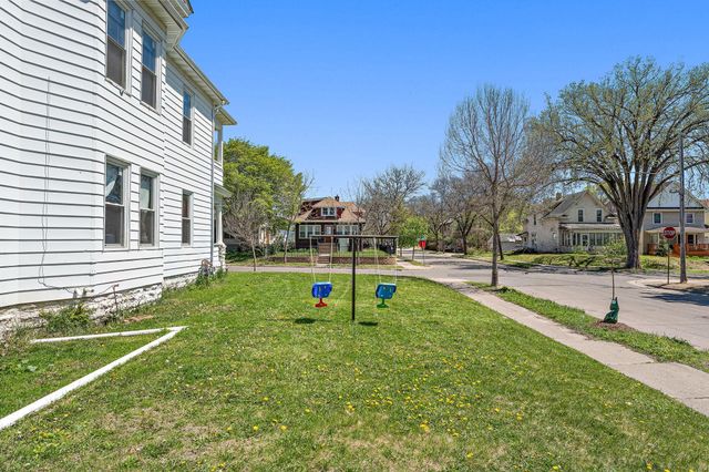 2703 Humboldt Avenue N, Minneapolis, MN 55411