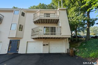 60 Overlook Avenue 60, Fairfield, CT 06824