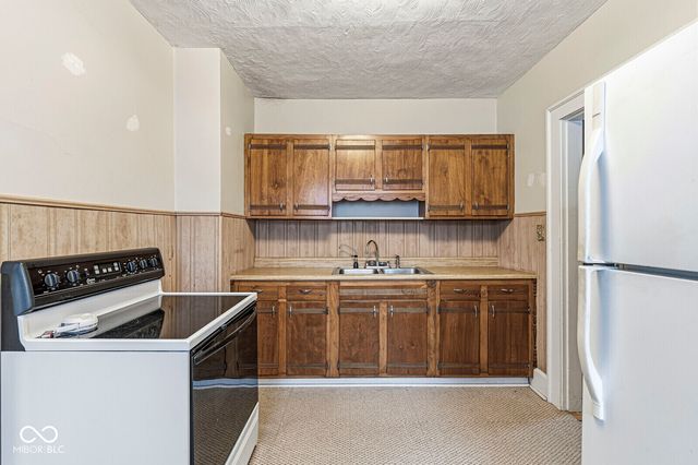 630 N Gladstone Avenue N, Indianapolis, IN 46201