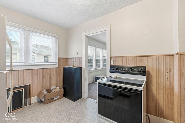 630 N Gladstone Avenue N, Indianapolis, IN 46201