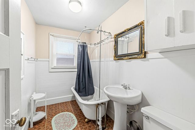 630 N Gladstone Avenue N, Indianapolis, IN 46201