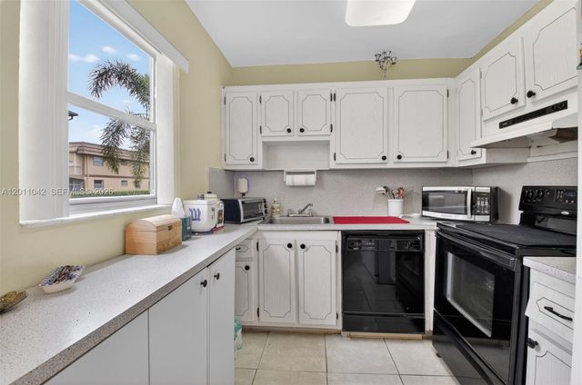 537 Brittany L 537, Delray Beach, FL 33446