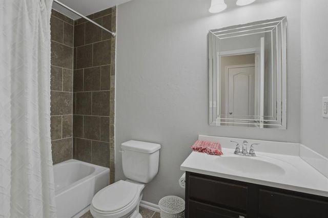 2404 NW 194th Street, Edmond, OK 73012