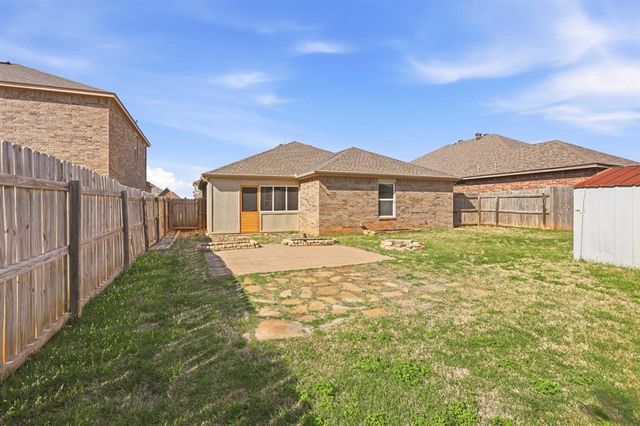 2404 NW 194th Street, Edmond, OK 73012