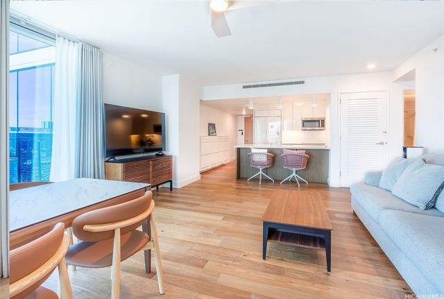 629 Keeaumoku Street 2511, Honolulu, HI 96814