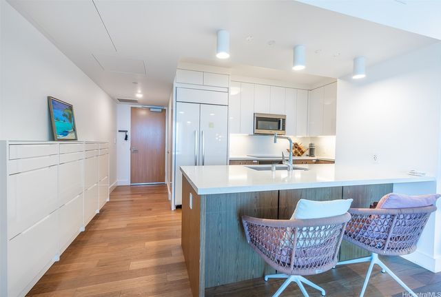 629 Keeaumoku Street 2511, Honolulu, HI 96814