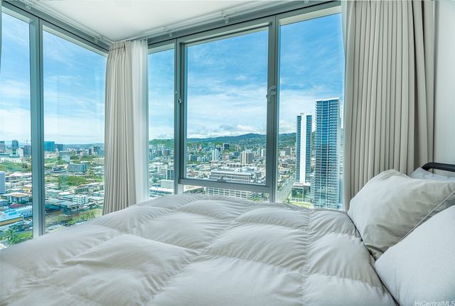 629 Keeaumoku Street 2511, Honolulu, HI 96814