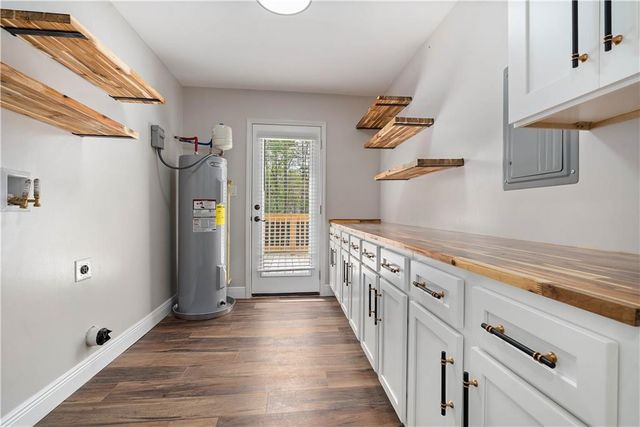 6517 Creekwood Court, Mobile, AL 36695