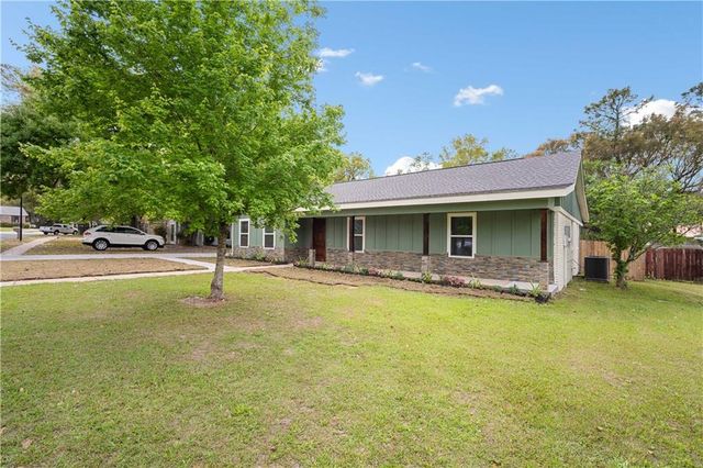 6517 Creekwood Court, Mobile, AL 36695