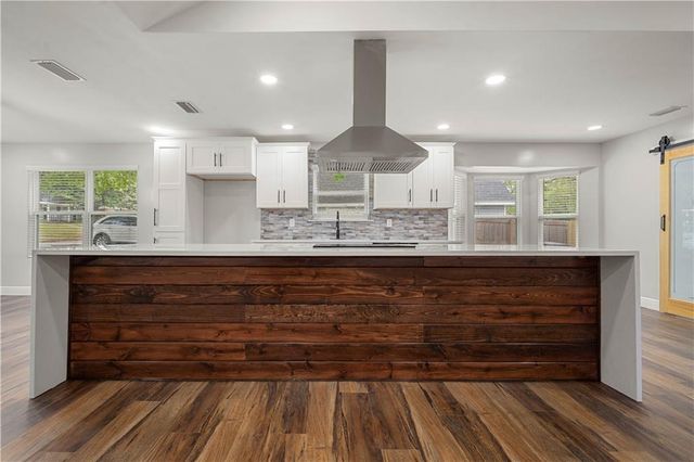 6517 Creekwood Court, Mobile, AL 36695