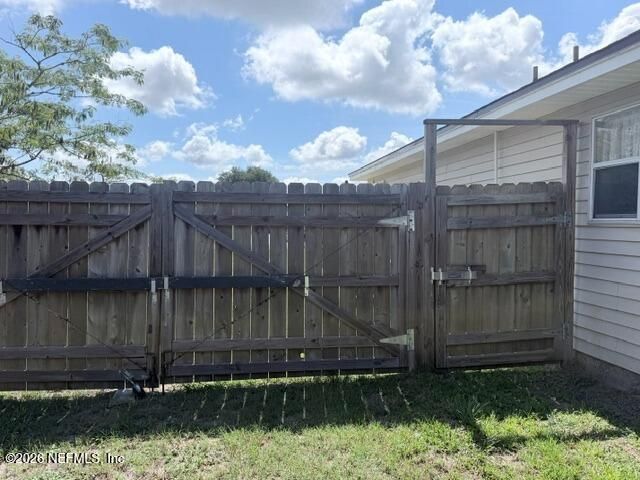 861653 WORTHINGTON Drive, Yulee, FL 32097