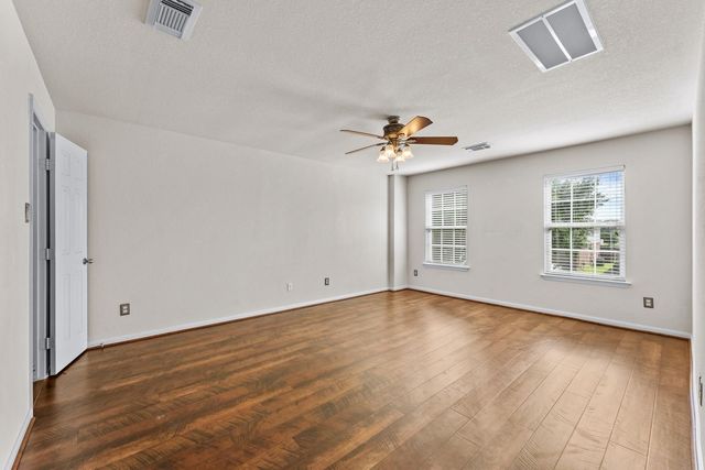 1926 Herringbone Drive, Houston, TX 77489