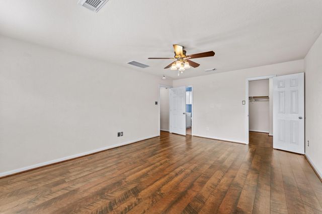 1926 Herringbone Drive, Houston, TX 77489