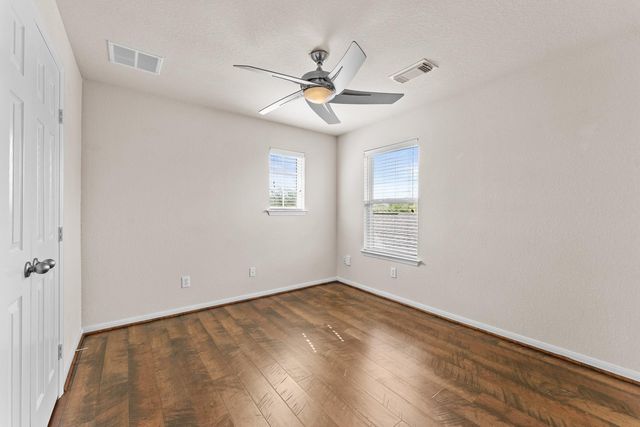 1926 Herringbone Drive, Houston, TX 77489