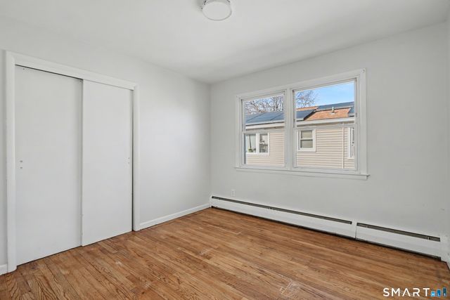 42 Pine Street, Hamden, CT 06514