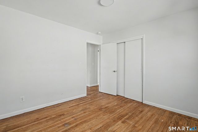 42 Pine Street, Hamden, CT 06514