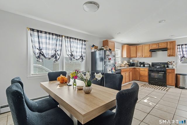 42 Pine Street, Hamden, CT 06514