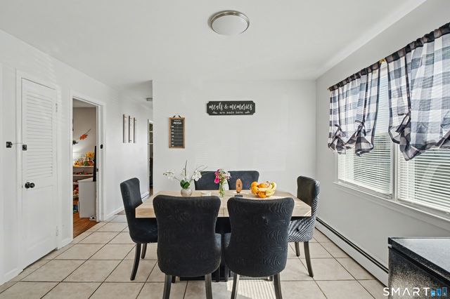 42 Pine Street, Hamden, CT 06514