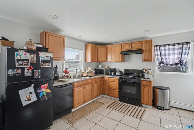 42 Pine Street, Hamden, CT 06514