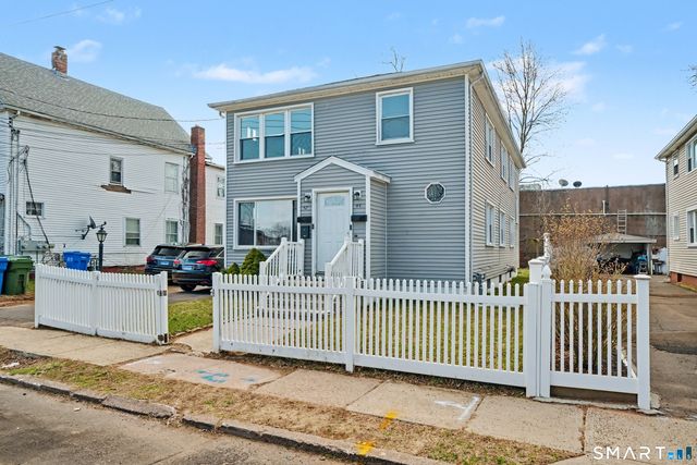 42 Pine Street, Hamden, CT 06514