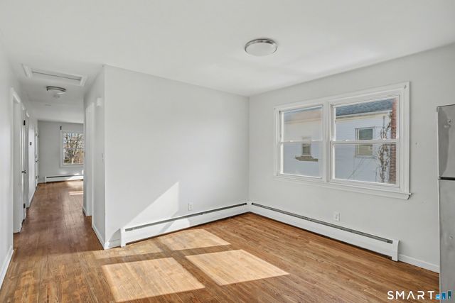 42 Pine Street, Hamden, CT 06514