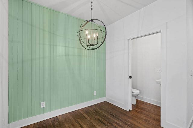 214 Croleywood Ln, Nashville, TN 37209