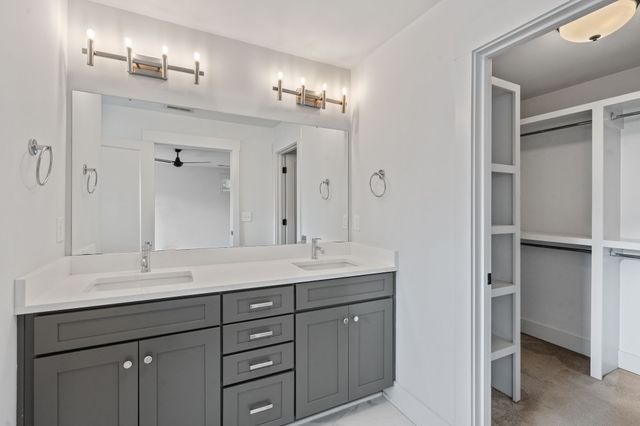 214 Croleywood Ln, Nashville, TN 37209