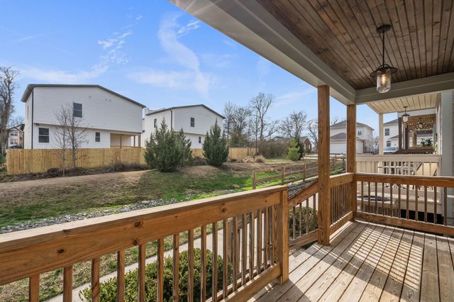 214 Croleywood Ln, Nashville, TN 37209