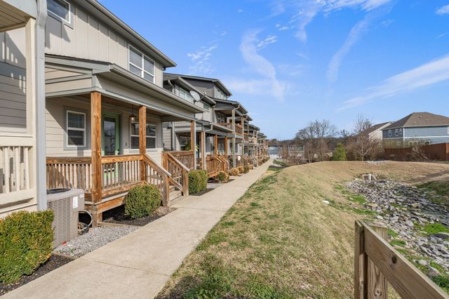 214 Croleywood Ln, Nashville, TN 37209