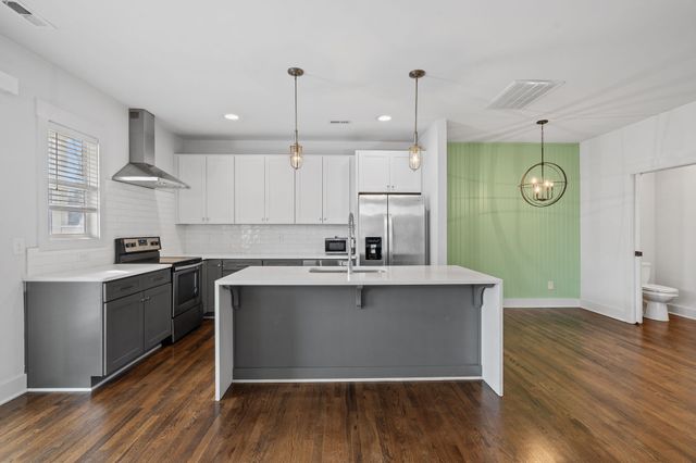 214 Croleywood Ln, Nashville, TN 37209