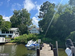 2660 GREENBRIAR LN ##B, Annapolis, MD 21401
